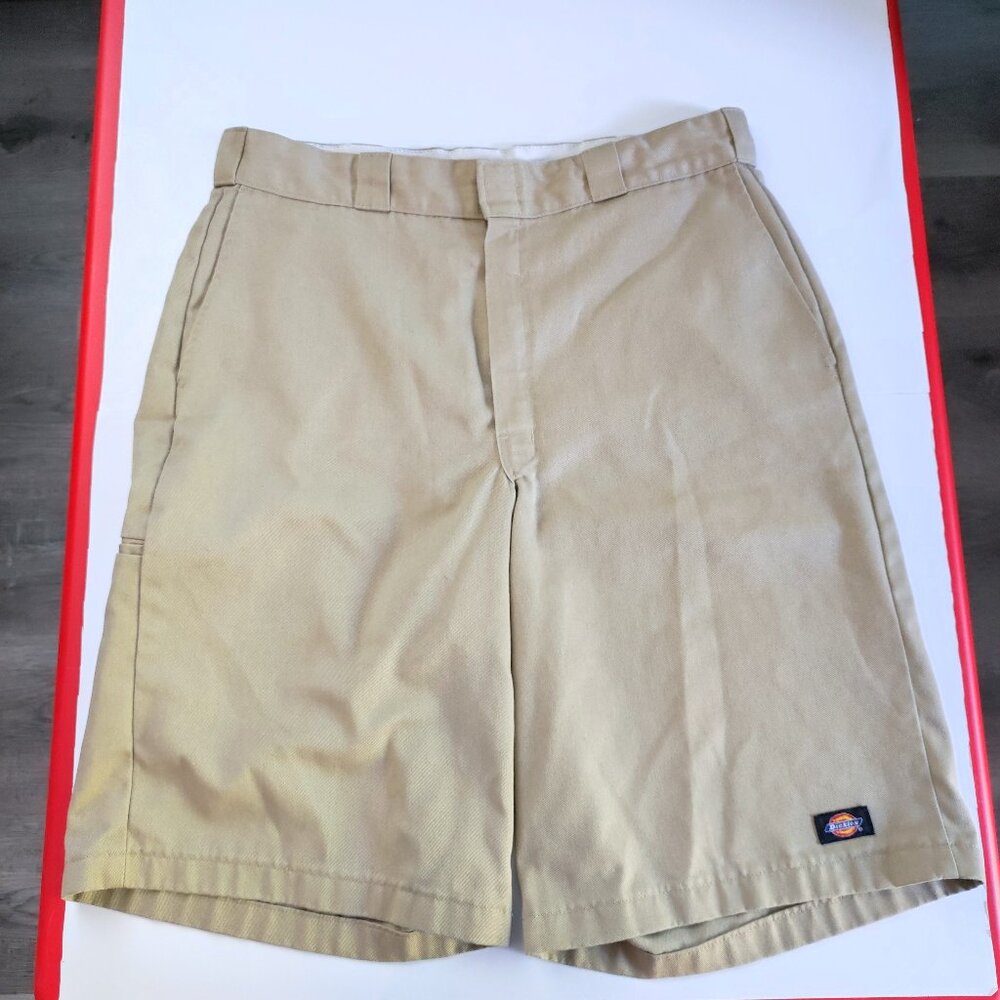 Dickies Short Loose Fit Flat Front Casual Cream men's size 35